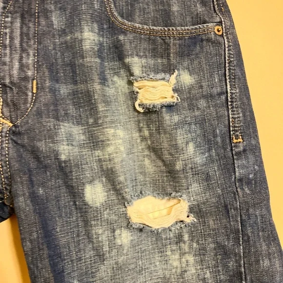 Preloved Levi’s 514 Slim Straight Shorts B30 - Picture 6 of 16